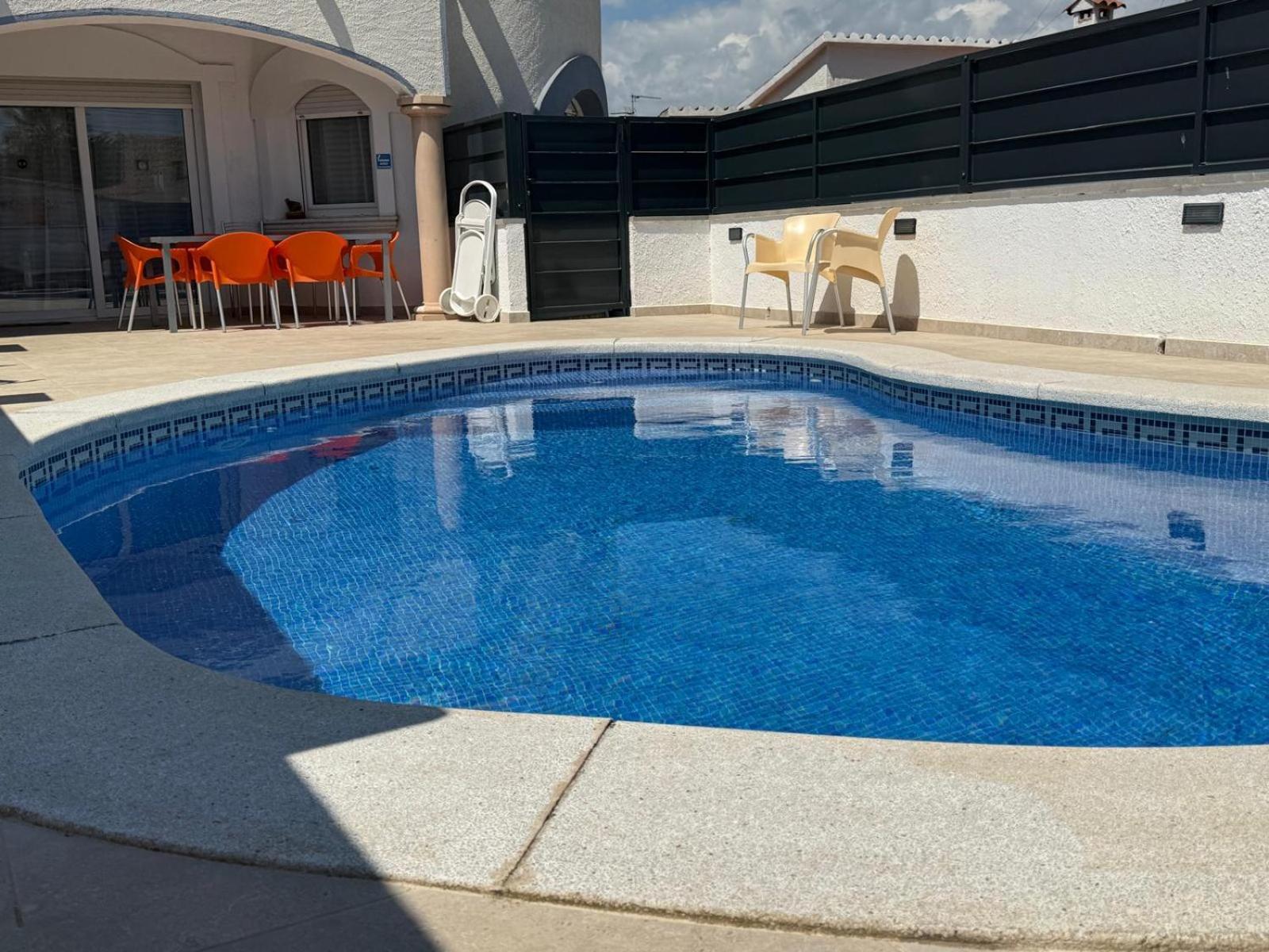 Villa Raquel Koky Empuriabrava Esterno foto